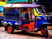 https://game.moais10.com/game/tuk-tuk-tricycle-puzzle