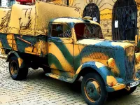 https://game.moais10.com/game/army-trucks-jigsaw